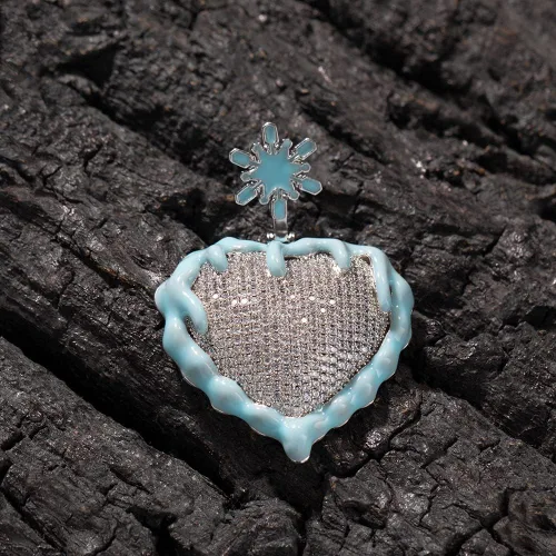 Vista 3 de Collar con dije de corazón roto de diamante completo para hombre, cadena de oro plateado, Circonia cúbica