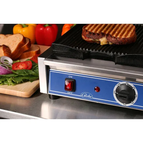Vista 3 de Globe GPG10 Bistro Eléctrico Encimera Ranurada Panini Single Grill, NSF