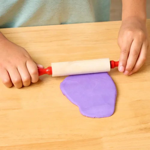 Vista 8 de Colorations Rodillos de Madera Natural, Juego de 6, para Niños, Artes y Manualidades, 7 Pulgadas x 1 Pulgada (d), Paquete de Clase, Paquete