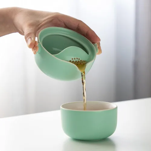 Vista 3 de HEER Travel Gaiwan - Juego de té para uno, juego de tazas de tetera portátil de porcelana, diseño de flor de ciruelo, regalo para mujeres (azul)