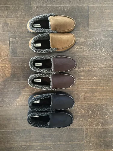 Vista 5 de Dearfoams Men's Eli Microfiber IndoorOutdoor with Whipstitch Detail Suede Moccasin Slipper