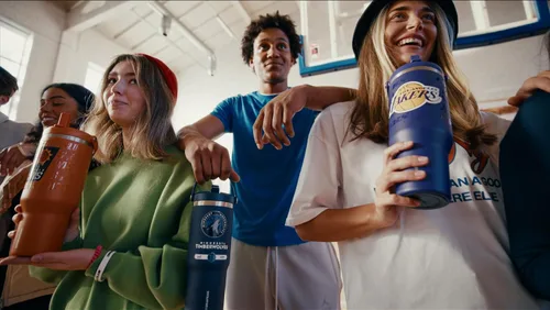 Vista 7 de Hydrapeak x NBA Vaso Nomad con Licencia Oficial de Phoenix Suns de 32 oz con Asa y Tapa con Popote, Botella de Agua de Acero Inoxidable a Prueba