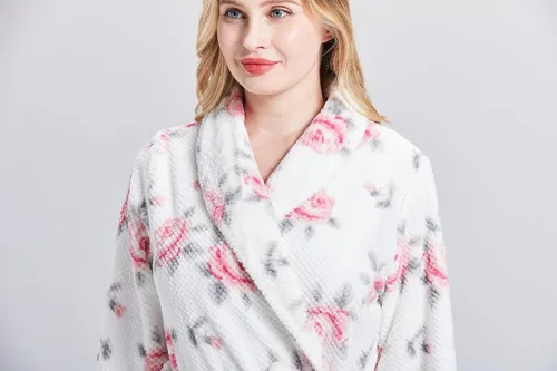 Vista 2 de Acogedor estampado de hoyuelos de forro polar con cuello de chal Blanco Multi