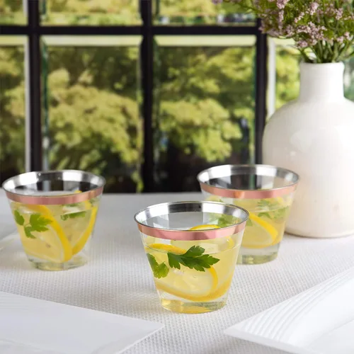 Vista 2 de PLASTICPRO 9 onzas Vasos de plástico desechables para fiesta, vasos de diseño antiguo, cristal transparente (transparente con borde de oro rosa, 200)