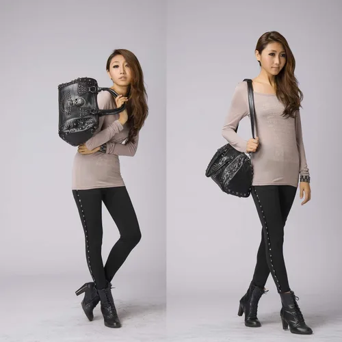 Vista 2 de Bolso de hombro para mujer con gran capacidad, estilo gótico con calavera, con tachuelas, estilo doctor