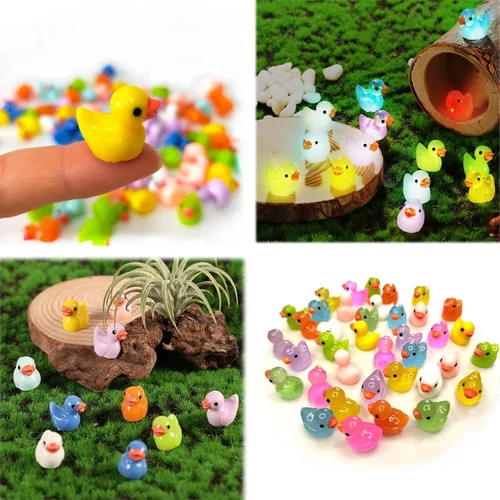 Vista 4 de Cidinge 100 piezas Mini patos luminosos y patos de resina para decoración de micro jardín y casa de muñecas