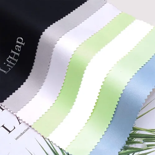 Vista 3 de Paquete de 15 paños de limpieza para gafas, toallitas limpiadoras de lentes y lentes para teléfonos móviles, relojes, pantallas y todas
