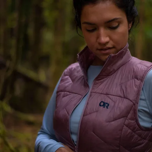 Vista 5 de Outdoor Research Chaleco ligero SuperStrand para mujer, chaleco resistente al viento y con aislamiento