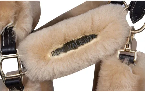 Vista 5 de Billy Royal Belmont Cabestro de cuero para caballos Diseño de triple puntada Broche ajustable para nariz y garganta Cuero de grado A Ajuste