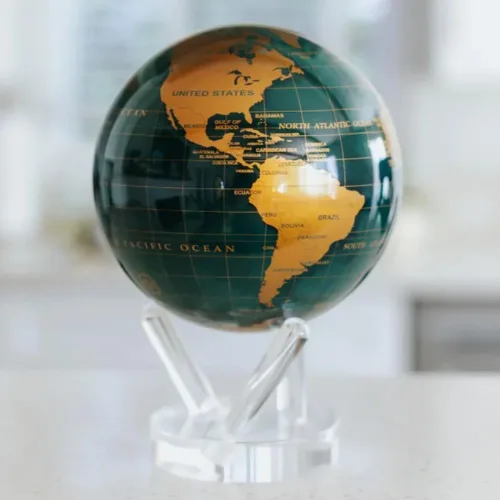 Vista 9 de MOVA Globe - Verde esmeralda y dorado clásico (4.5 pulgadas) Movimiento alimentado por energía solar Sin baterías Regalo para escritorio