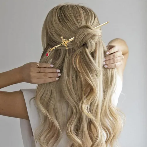 Vista 3 de Paquete de 2 accesorios para el cabello con borla de espada china para mujer, moños con gemas para el cabello (dorado)