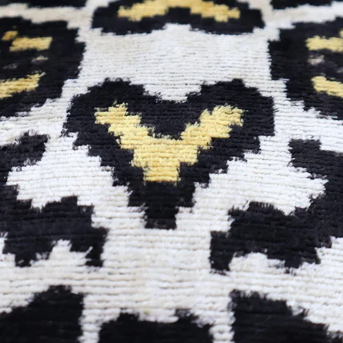 Vista 3 de Almohada decorativa hecha a mano de leopardo con funda de cojín rellena de plumón, estampado de tigre dorado marfil, funda de cojín cuadrada de seda
