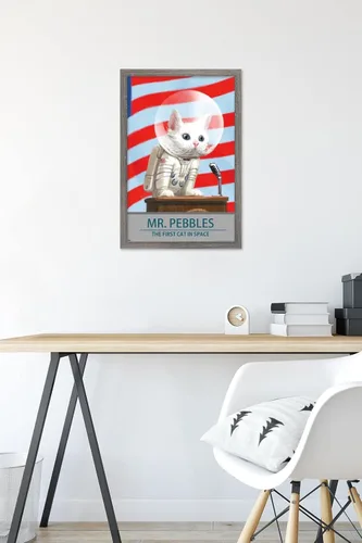 Vista 6 de Trends International Fallout 4 - Póster de pared de Mr. Pebbles - El primer gato en el espacio, 14.72 x 22.37 pulgadas, versión enmarcada de madera
