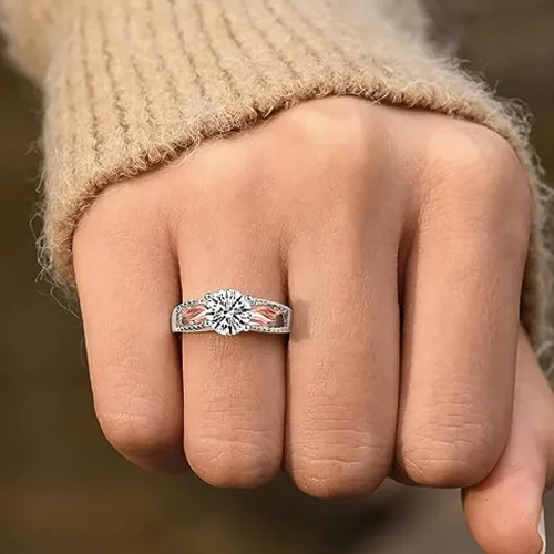 Vista 4 de Hug From Heaven - Anillo conmemorativo personalizado con alas circulares, con texto en inglés "To My Love, I'll Hold You in My Heart", anillo