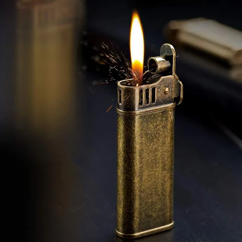 Vista 3 de Encendedor de trinchera vintage, reutilizable, resistente al viento, cobre antiguo, encendedor de queroseno de llama suave para colección, regalo