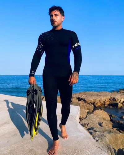 Vista 3 de Seaskin - Trajes de neopreno completos para hombres y mujeres, 3 mm, con cremallera trasera
