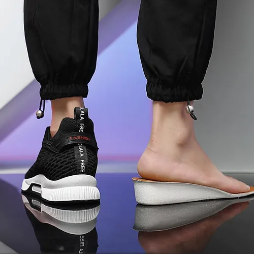 Vista 4 de CERYTHRINA Zapatillas de deporte para hombre Zapatos deportivos invisibles de altura que aumentan 2.36 pulgadas más altos zapatos de ascensor