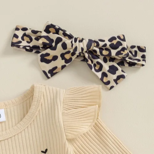 Vista 4 de Kuriozud Conjunto de pantalones acampanados para bebé recién nacida, con volantes, lindo conjunto de pantalones acampanados con diadema y ramitas