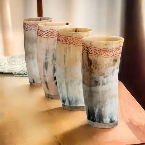 Vista 8 de Norse Tradesman Juego de Copas de Cuerno para Beber (4) – Copas de Tamaño Completo de 12 oz con Grabados de Nudos Celtas y Saco de Regalo