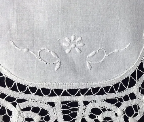 Vista 3 de Creative Linens 4PCS White Battenburg Lace Placemats 14x20 Oblong, Set of 4 Pieces, 100% Cotton, Hand Embroidery
