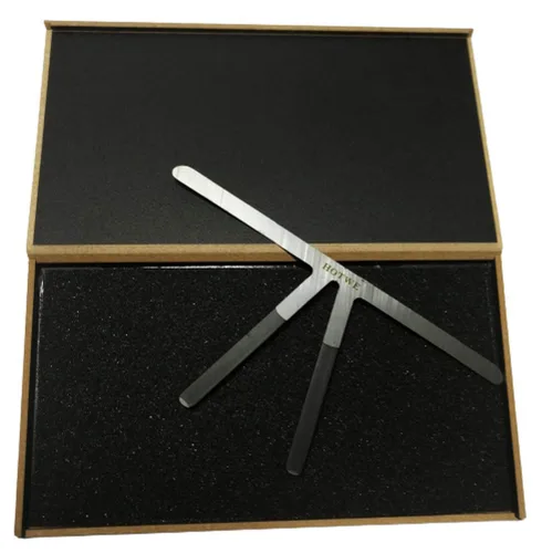 Vista 5 de Plantilla de maquillaje para cejas con tres puntos de posicionamiento, herramienta simétrica, regla de equilibrio de cejas para maquillaje Dorado