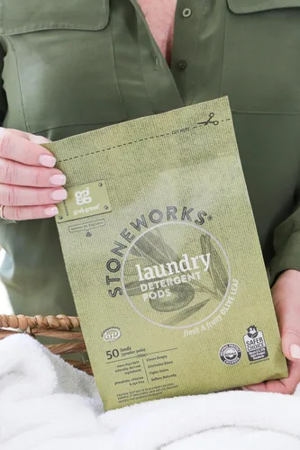 Vista 9 de Grab Green Stoneworks - Paquete de cápsulas de detergente para ropa y hojas de secadora, 50 cápsulas y 80 hojas de secadora, aroma de hoja de olivo