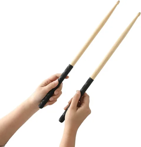 Vista 2 de Ubblove Baquetas 5A 2 pares con mangos antideslizantes para tambor, ligeras y duraderas de madera, 2 pares de baquetas para niños y adultos