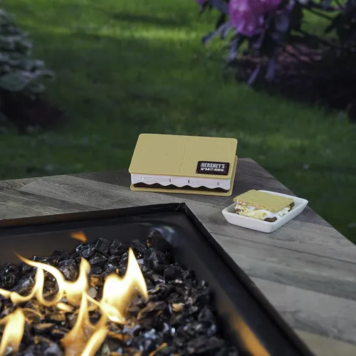 Vista 6 de HERSHEY'S S'mores Buddy