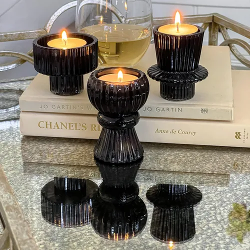 Vista 4 de Kate Aspen Portavelas de vidrio negro con nervaduras vintage, candelabro de pilar, portavelas para té y votivo (juego de 6, 3 tamaños surtidos)