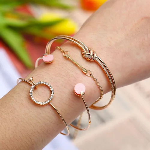 Vista 3 de SILANER Juego de pulseras de cadena de oro para mujeres y niñas, chapadas en oro de 14 quilates, delicadas, bohemias, eslabones cubanos, clip