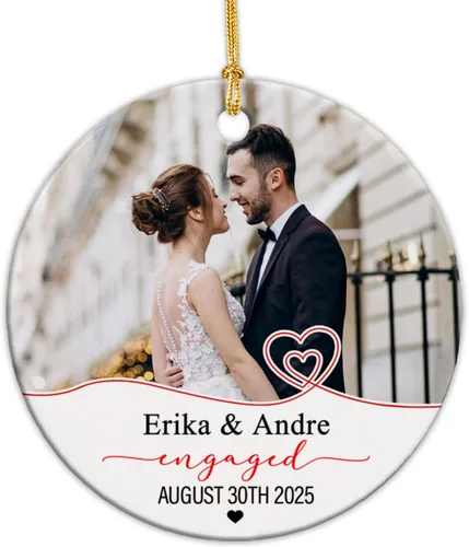 Vista 20 de Adorno de cerámica personalizable con texto en inglés «Our First Christmas Married», adorno de Navidad personalizado para el señor y la señora