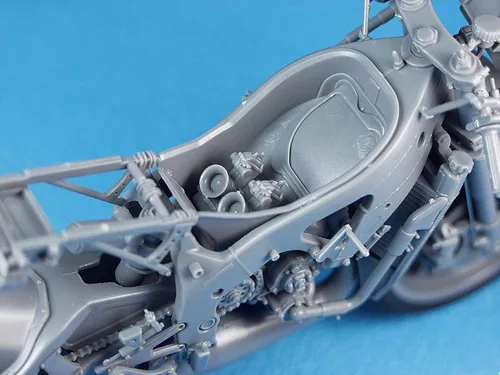 Vista 4 de Hasegawa Kit modelo Honda RS250RW a escala 1:12