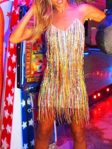Vista 2 de Bagilaanoe Vestido corto con borla para mujer, con tirantes delgados, sin mangas, dobladillo de plumas, espalda descubierta, cóctel, fiesta, latín