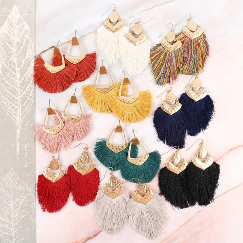 Vista 5 de Aretes bohemios colgantes con flecos de hilo sedoso, ligeros, en forma de plumas