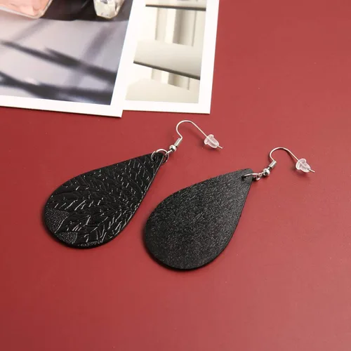 Vista 5 de Pendientes de cuero para mujer, aretes colgantes ligeros de hoja de lágrima