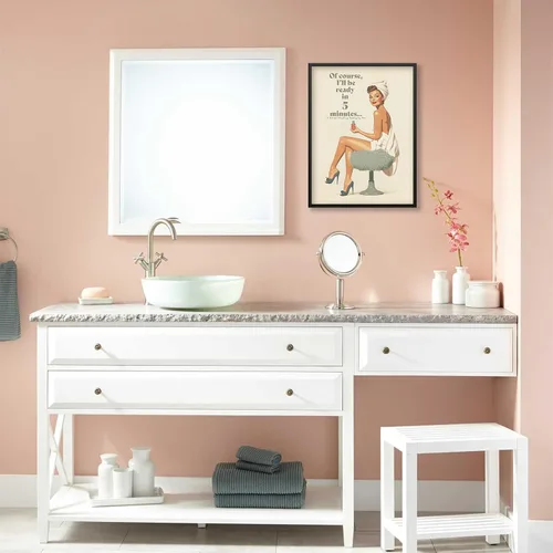 Vista 5 de Póster bohemio de baño verde salvia vintage de los años 70, arte de pared de chica pin-up de 08 x 10 pulgadas con marco negro "Por supuesto estaré