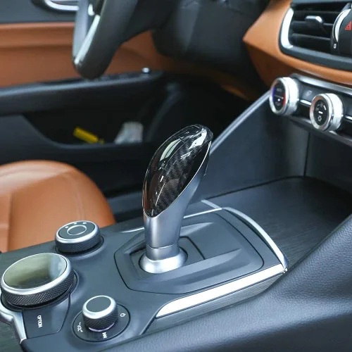 Vista 4 de Para Alfa Romeo Giulia Stelvio 2017-2019 Cubierta de la cabeza de cambio de engranajes de plástico ABS negro carbón Accesorios de coche