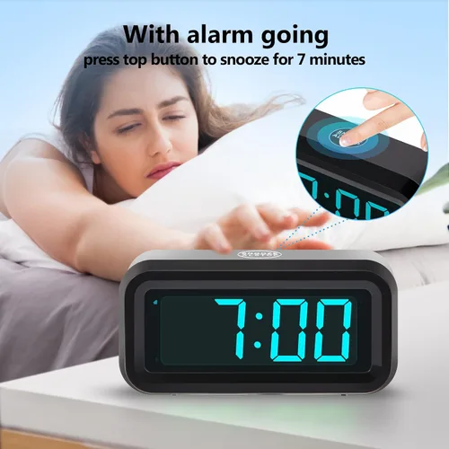 Vista 4 de Reloj despertador digital, funciona con pilas, con pantalla LED para dormitorios, larga duración de batería, brillo ajustable en 3 niveles, 12/24