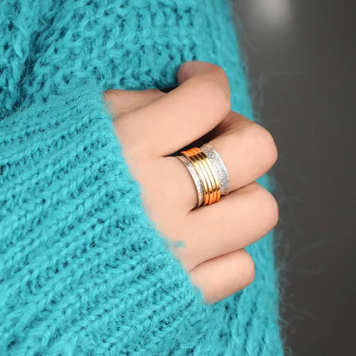 Vista 2 de Boho-Magic Anillo giratorio de plata de ley 925 para mujer con 4 anillos de latón para ansiedad, banda ancha gruesa, Metal
