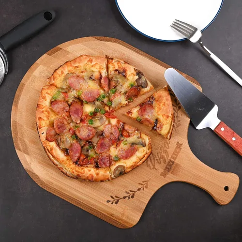 Vista 4 de Cáscara de pizza de bambú prémium de 12 pulgadas con mango Pala de pizza de madera, tabla de cortar para frutas, verduras, queso, pan