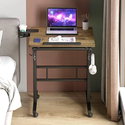 Vista 2 de Klvied Escritorio móvil rodante con soporte para tazas, portátil, altura ajustable, pequeño escritorio de pie con ruedas para oficina en casa, Roble