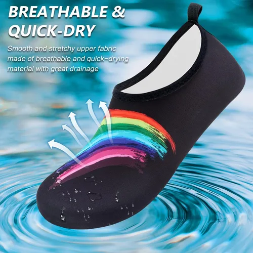 Vista 2 de Deevike Zapatos acuáticos para mujeres y hombres, estilo descalzo, de secado rápido, calcetines de agua sin cordones para playa, piscina, natación
