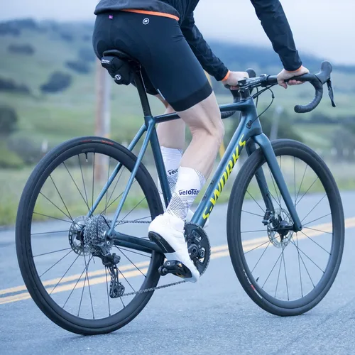 Vista 6 de veloToze Aero Sock para carreras de bicicletas tela avanzada Aero, cumple con la UCI, para una ventaja aerodinámica en carreras de bicicletas e ITT