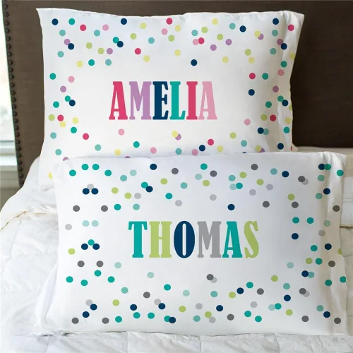 Vista 3 de GiftsForYouNow Funda de almohada personalizada con lunares, niña