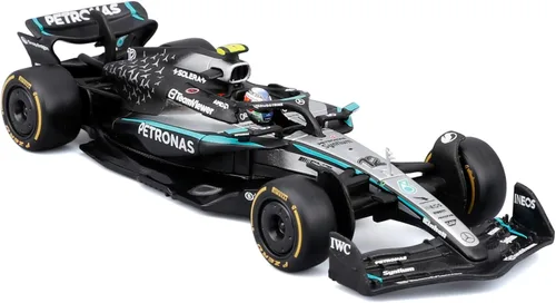 Vista 10 de Bburago Fórmula de carrera McLaren MCL39 con casco (2025) Norris #4