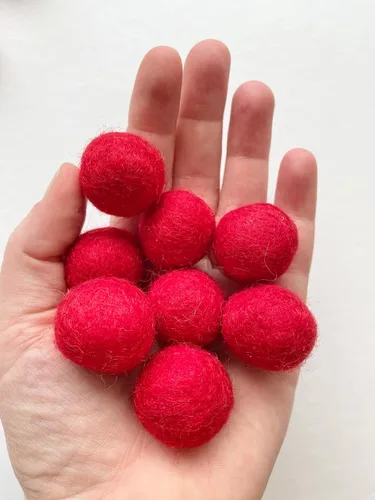 Vista 3 de 2.5 cm handmade felt balls - Bulk Quantity: 50 - Red, Lime, White, Forest Green - 100% Wool Poms for Crafting, Garland Making, Most Popular