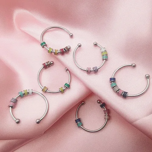 Vista 4 de rongji jewelry Anillo giratorio para aliviar la ansiedad para mujer, anillo abierto de acero inoxidable de calidad y duradero con cuentas giratorias