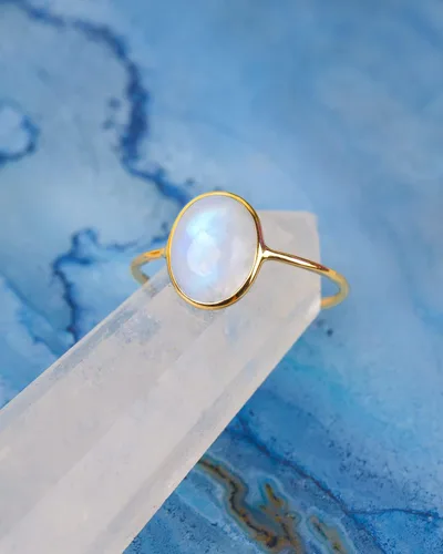 Vista 2 de YoTreasure Anillo solitario de piedra lunar arco iris joyería de oro amarillo de 14 quilates