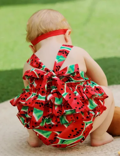 Vista 3 de Mameluco de verano con diseño floral y volantes para niña bebé, con diadema