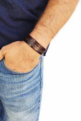 Vista 3 de Amen Judaica Pulsera de cuero con motivo de bendición judía hebrea